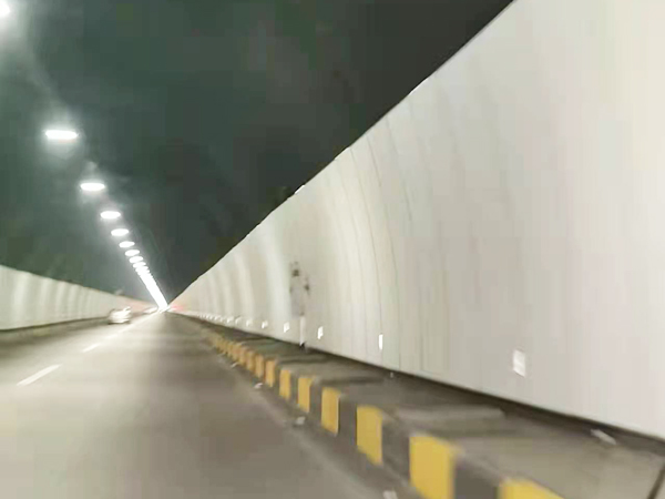 重庆慈母山隧道防火板工程案例